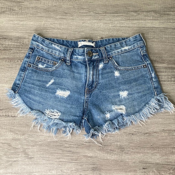 Free People Pants - Free People Distressed Dolphin Hem Shorts Size 24